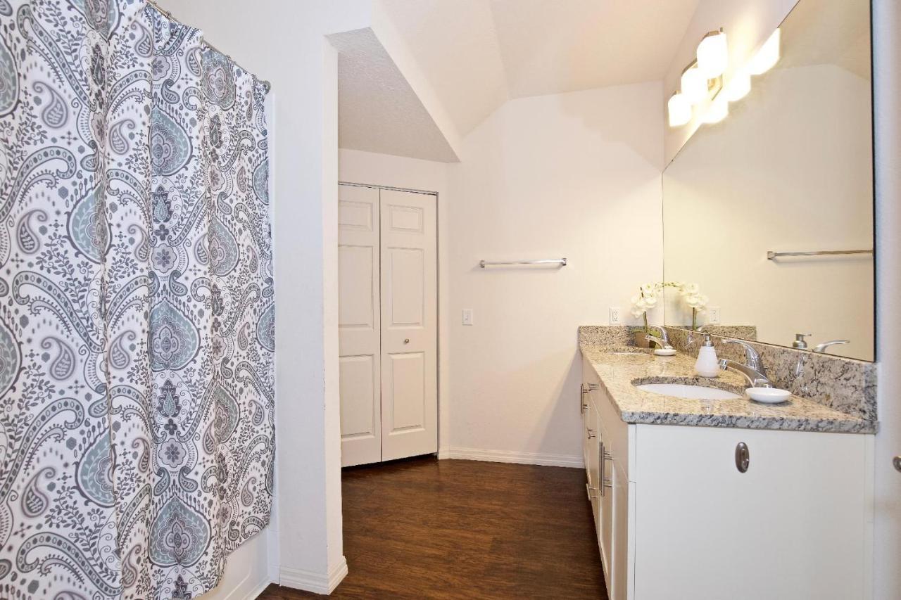 Great And Practical Townhouse In Gated Community, Sleeps 6 10 Min To Disney! 올랜도 외부 사진